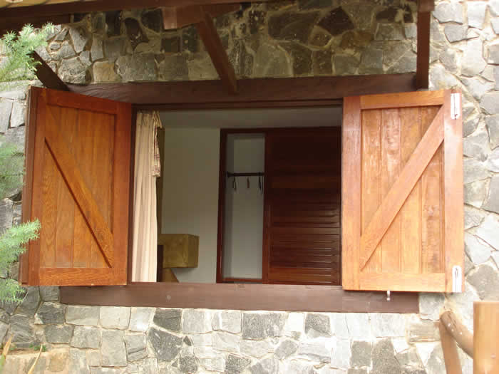 Fotografia da obra — Casa de Eucalipto ES - Domingos Martins em Pedra Azul